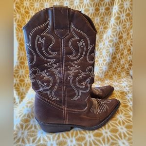 L.E.I. Cowboy Western Boots